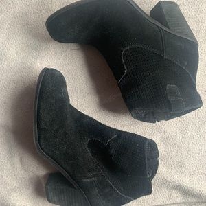 Vince Camuto heeled booties